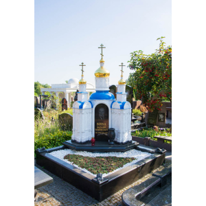 Памятник из мрамора