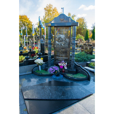 Пам'ятник загиблому військовому