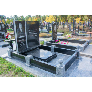 Гранитный памятник в виде книги