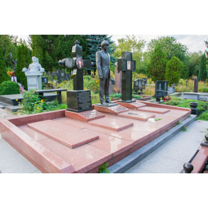 Эксклюзивний семейный памятник из гранита