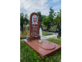 Памятник из красного гранита для женщины 00435