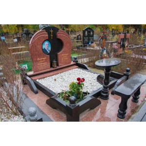 Пам'ятник з граніту