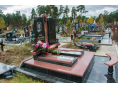 Елітний пам'ятник з червоного та чорного граніту 00515