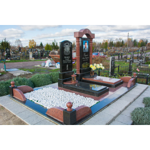 Пам`ятник сімейний