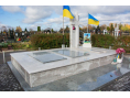 Памятник военному с мрамора 00112