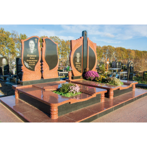 Пам'ятник сімейний елітний з граніту